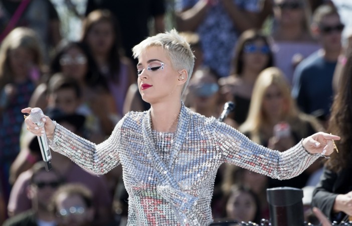 Katy Perry suffers wardrobe malfunction during livestream; urges fans ...