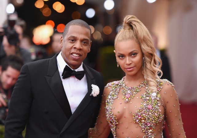Jay Z (L) and Beyonce attend the 'China: Through The Looking Glass' Costume Institute Benefit Gala at the Metropolitan Museum of Art on May 4, 2015 in New York City. Beyonce and Jay Z