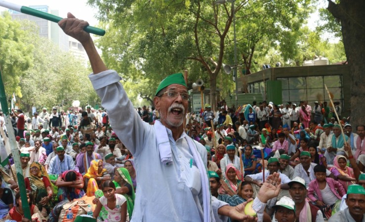 Farmers stage a demonstration against the killing of farmers of Madhya Pradesh's Mandsaur; in New Delhi on June 15, 2017. Farmer Protest