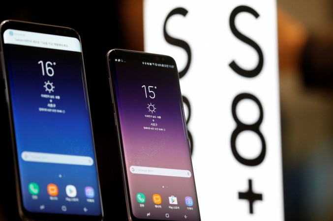 Samsung Electronic's Galaxy S8 and S8 are displayed at its store in Seoul, South Korea, April 27, 2017. Samsung Electronic's Galaxy S8 and S8 are displayed at its store in Seoul, South Korea