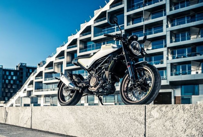 Husqvarna unveiled Vitpilen 401 at EICMA show in 2016 Husqvarna Vitpilen 401