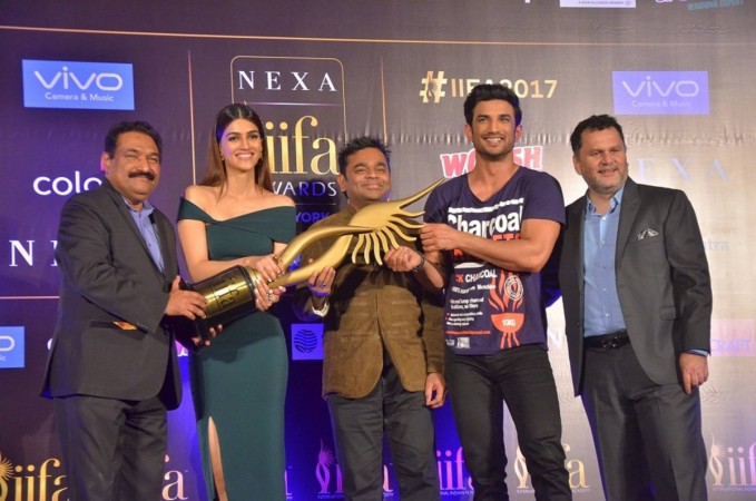 Kriti Sanon and Sushant Singh Rajput at IIFA press meet Kriti Sanon and Sushant Singh Rajput at IIFA press meet