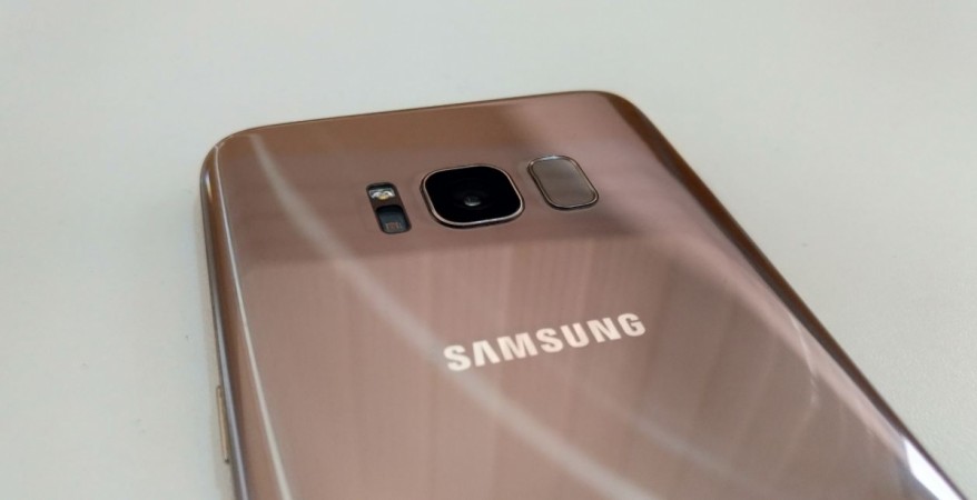 Samsung Galaxy S8 with very less space between primary camera and the fingerprint sensor Samsung Galaxy S8, review, images, performance, camera, battery