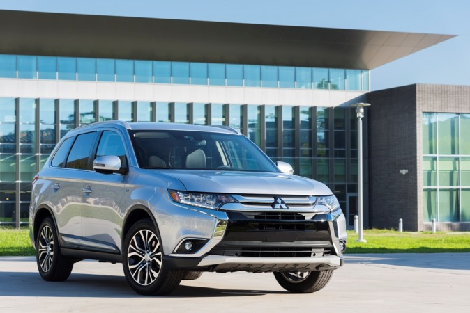New Mitsubishi Outlander will be brought to India as fully imported units from Japan 2017 Mitsubishi Outlander
