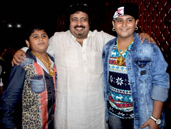 Neeraj Vora in the center. Neeraj Vora, Neeraj Vora coma, Neeraj Vora Bollywood films
