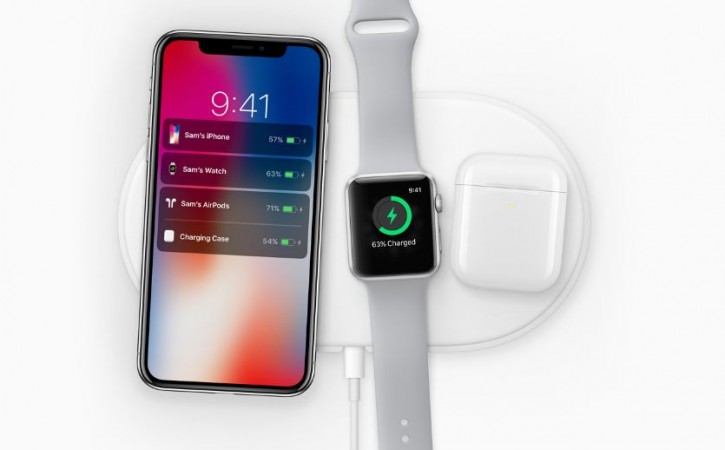 iPhone X supports wireless charging. wireless charging