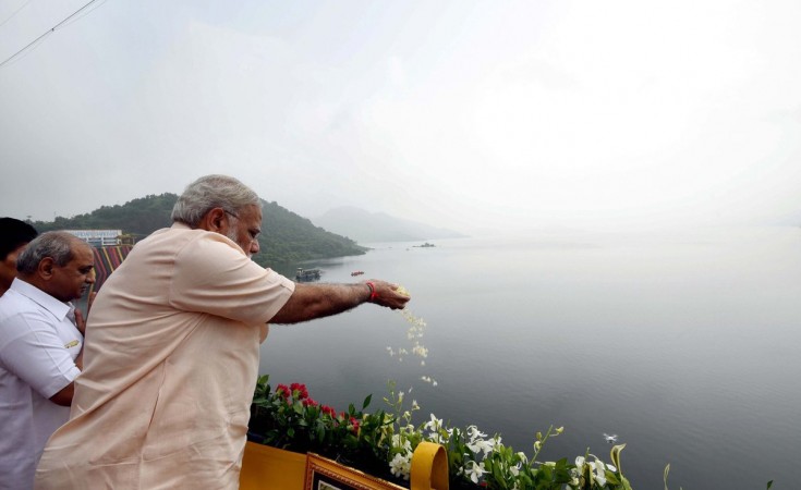 Prime Minister Narendra Modi inaugurates the Sardar Sarovar dam. PM Narendra Modi inaugurates Sardar Sarovar Dam