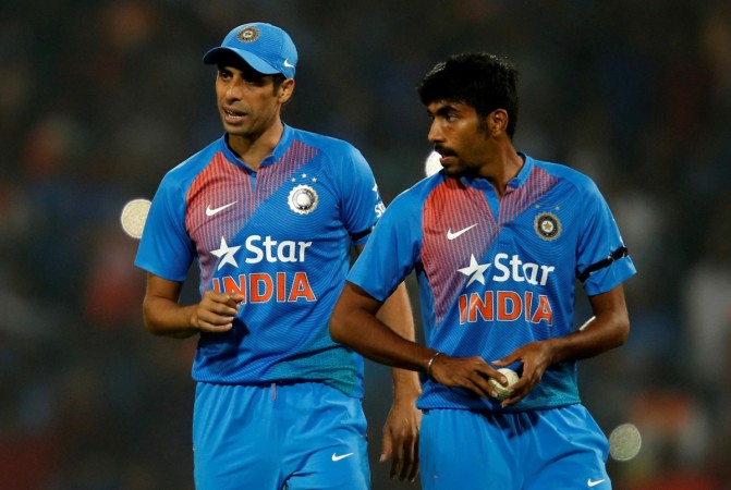 Ashish Nehra and Jasprit Bumrah. Ashish Nehra, India vs Australia,