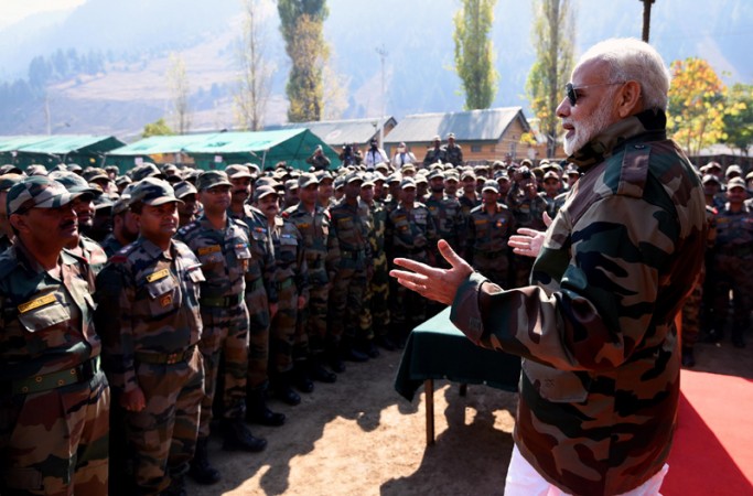 PM Modi addresses Indian Armed Forces and Border Security Force in Gurez sector, Kashmir on October 19 Modi in Gurez