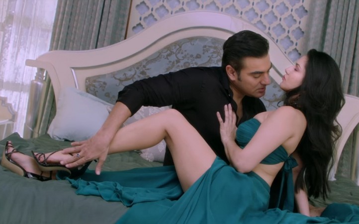 Sunny Leone and Arbaaz Khan in Tera Intezaar Sunny Leone Arbaaz Khan Tera INtezar Trailer