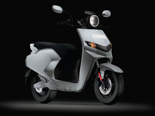 Twenty Two Motors Flow e-scooter prototype Twenty Two Motors Flow e-scooter