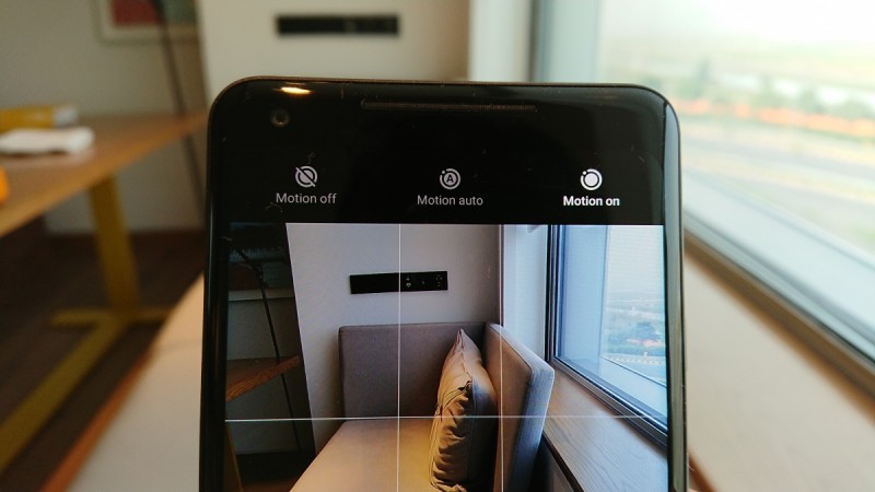 Google Pixel 2 XL camera in action. Magical portrait mode may finally come to other Android phones soon Google Pixel 2 XL