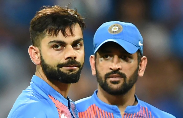 File photo of Virat Kohli (L) and MS Dhoni. Virat Kohli and MS Dhoni
