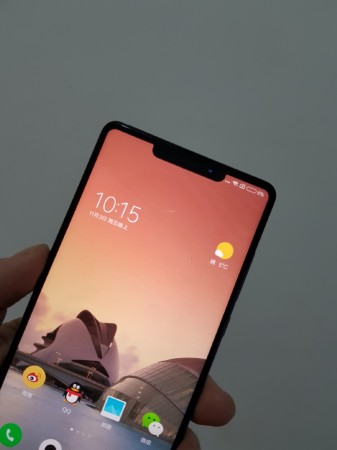 One of the images on Weibo that shows the Xiaomi Mi Mix 2