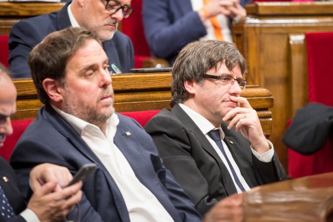 Carles Puigdemont (Right) Catalonia's sacked President Carles Puigdemont