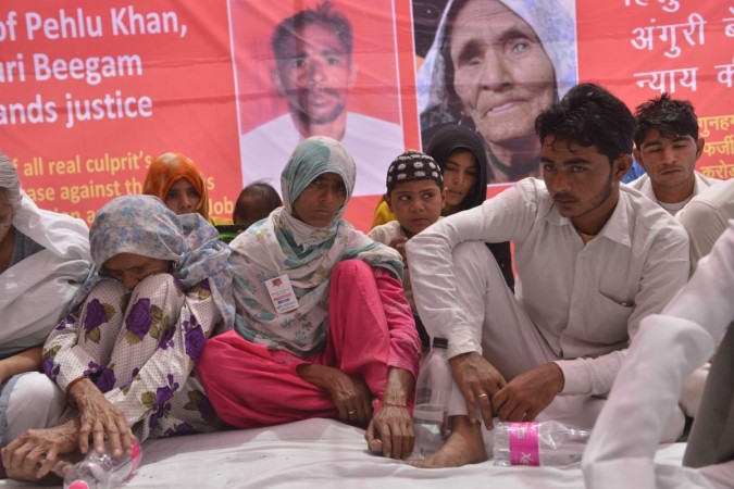 Anguri Begum, mother of late Pehlu Khan along with her family members stage a sit-in demonstration to demand justice for him in New Delhi, on April 19, 2017. Pehlu Khan