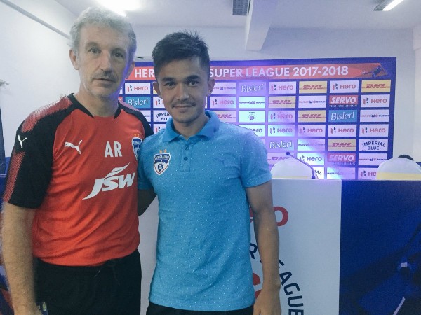 Bengaluru FC coach Albert Roca with skipper Sunil Chhetri during the press conference bengaluru fc, bfc