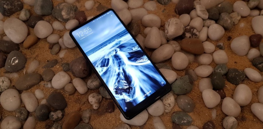 Xiaomi Mi Mix 2 review: Beauty with beastly powers Xiaomi Mi Mix 2, Review, display, design, performance