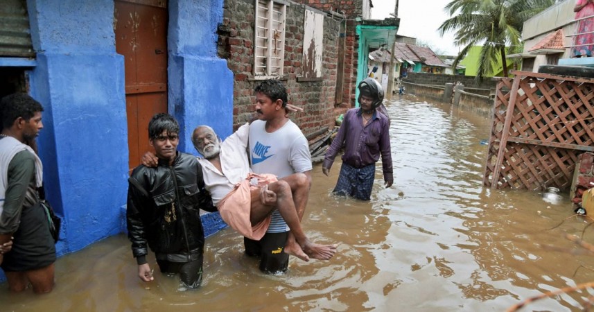 Rescue operations for fishermen on since 6:30 am on Friday; heavy rains to go on for next 12 hours, says IMD water11111