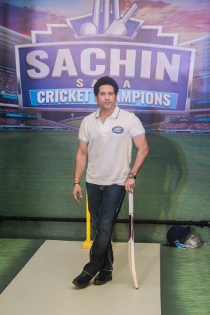 Tendulkar batted at the event, facing a few lucky fans. Sachin Tendulkar