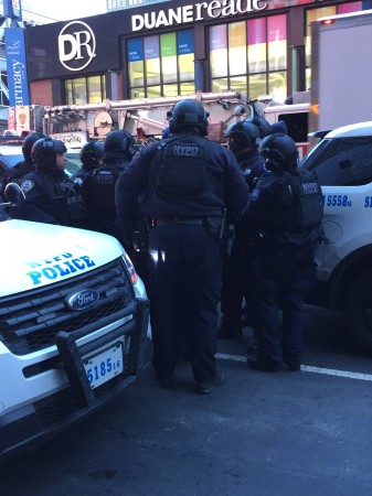 Police at New York blast site New York blast