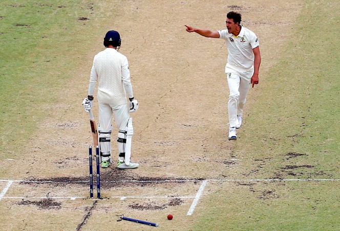 Mitchell Starc bamboozled James Vince with an unplayable delivery. Mitchell Starc, James Vince
