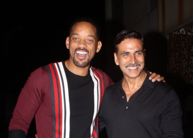 US Hollywood film producer and actor Will Smith and Indian Bollywood actor Akshay Kumar pose for a photograph during a promotional event for the forthcoming Hindi film 'Rustam' in Mumbai on late August 28, 2016. Will Smith, Akshay Kumar