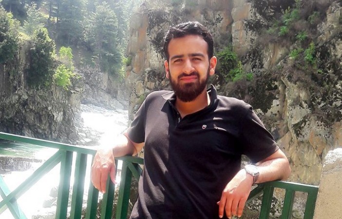 Kashmir Administrative Service topper Anjum Bashir Khan Khattak Anjum Bashir Khan
