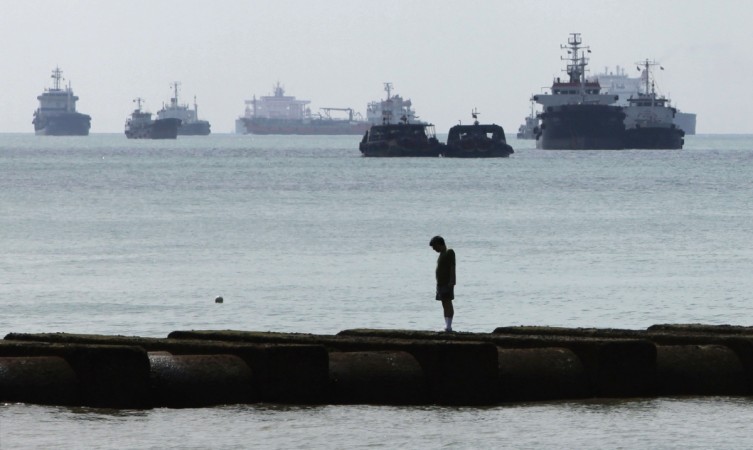 Representational Image Oil ship
