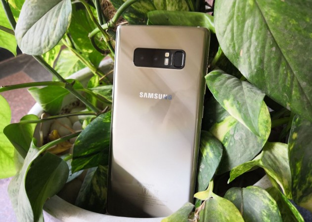 Samsung Galaxy Note8 comes with premium metal shell with Gorilla Glass 5 shield on top Samsung, Galaxy Note8, review, camera, design, display, performance, battery