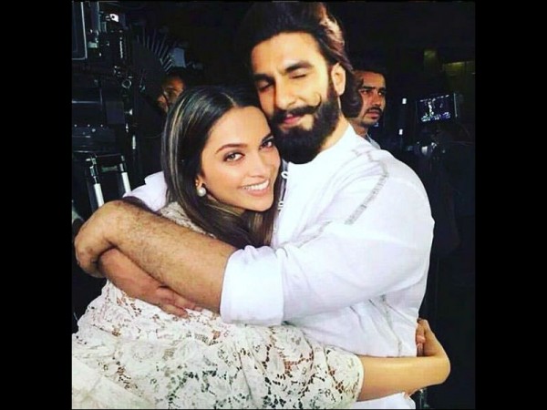 What! Deepika Padukone Getting Engaged To Ranveer Singh On Her 32nd ...