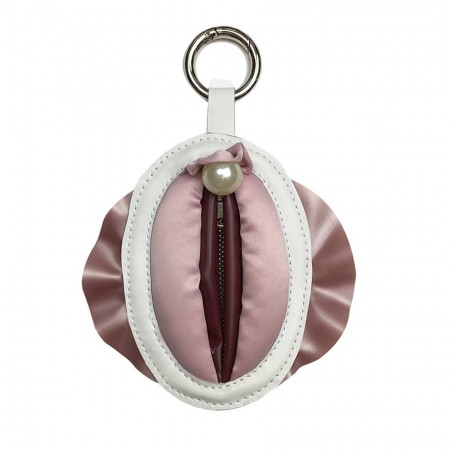 Namilia, vagina, fashion trend, weird,