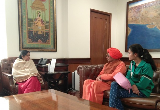 Bhanupriya Haritwal with Sushma Swaraj Bhanupriya Haritwal