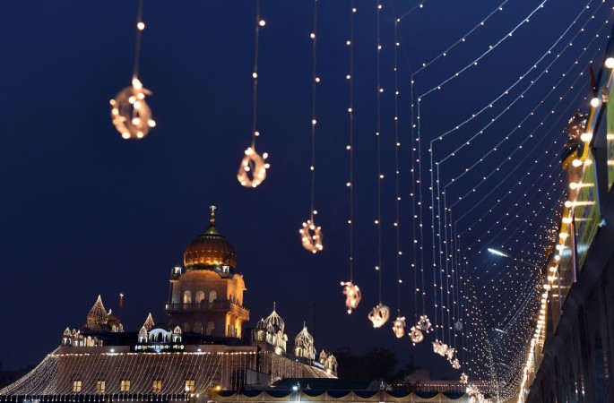Bangla Sahib Gurudwara illuminated to mark the 548th birth anniversary of Sri Guru Nanak Dev Gurudwara