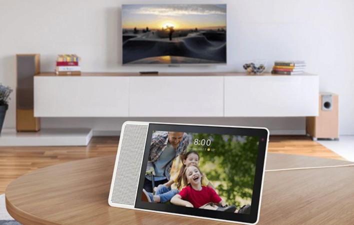 CES 2018: Amazon Alexa Echo Show finally meets its match in Lenovo Smart Display with Google Assistant Google Assistant, Lenovo Smart Display, Launch, CES 2017, Amazon Alexa, Echo Show