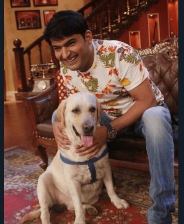 Kapil Sharma with his dog Zanjeer Kapil Sharma with his dog Zanjeer