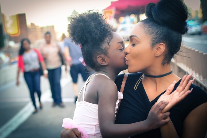 Representational Image Mother and daughter