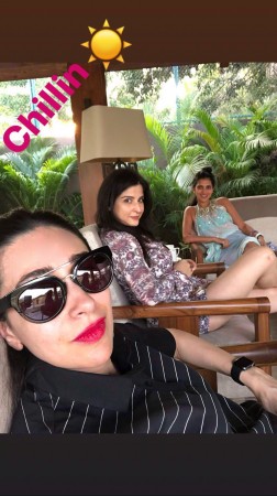 Karisma Kapoor and her girl gang Karisma Kapoor