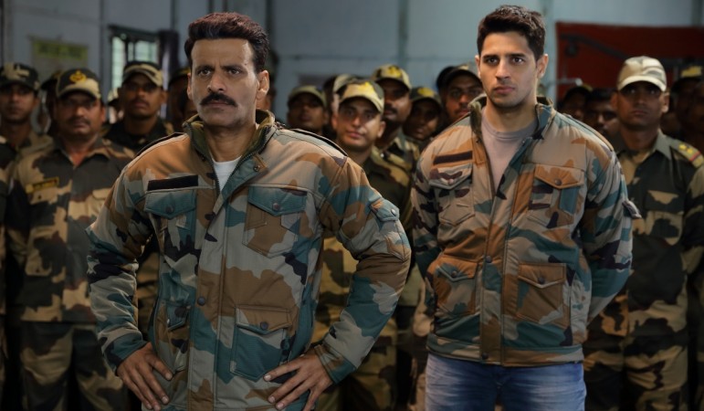 Manoj Bajpayee, Sidharth Malhotra in Aiyaary Manoj Bajpayee, Sidharth Malhotra in Aiyaary