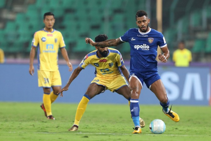 Kerala Blasters vs Chennaiyin FC will be one of the most crucial matches of the week. Pictured : Raphael Augusto of Chennaiyin FC and CK Vineeth of Kerala Blasters in a tussle for the ball during their first leg ISL 2018 match kerala blasters, chennaiyin fc