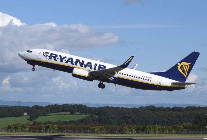 Representational Image Ryanair flight