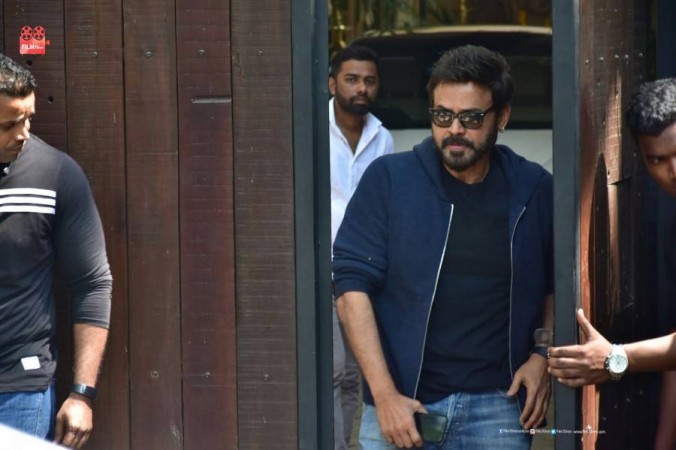 Venkatesh visits Anil Kapoor's residence to pay his last respects to Sridevi Venkatesh visits Anil Kapoor's residence to pay his last respects to Sridevi