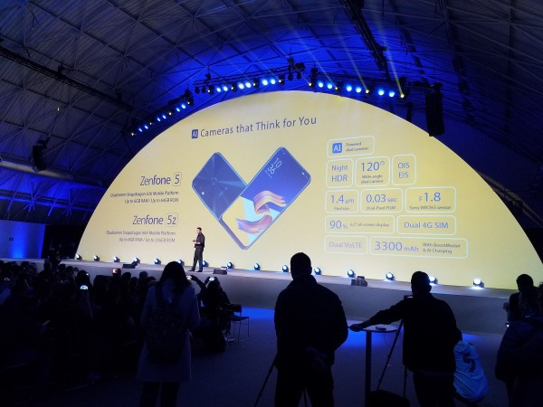 Asus Zenfone 5 & Zenfone 5Z share several similarities Asus Zenfone 5 & Zenfone 5Z share several similarities