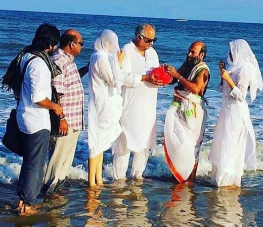 Sridevi's ashes immersed by Boney Kapoor and his daughters Sridevi's ashes immersed by Boney Kapoor and his daughters