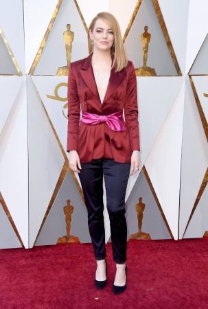 Emma Stone attends the 90th Annual Academy Awards at Hollywood & Highland Center on March 4, 2018 in Hollywood, California. Emma Stone attends the 90th Annual Academy Awards at Hollywood & Highland Center on March 4, 2018 in Hollywood, California.