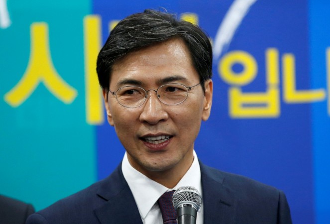 The Democratic Party's candidate for the presidential primary Ahn Hee-jung makes a speech at an event. Ahn Hee-jung