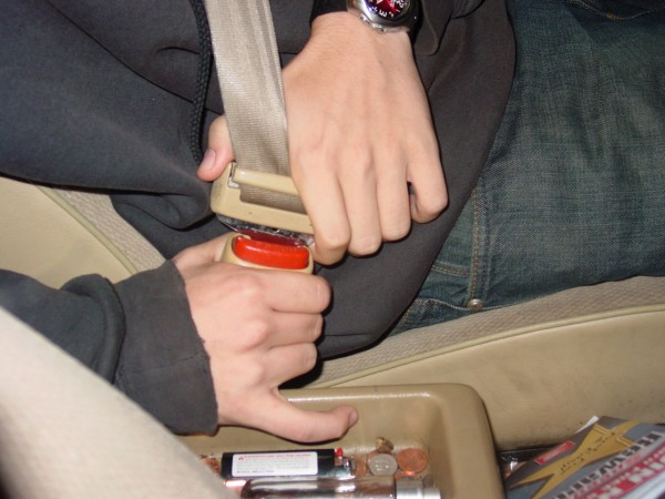 Passengers in back seats have better are more prone to injuries if they do not wearing seat belts. Seat belts