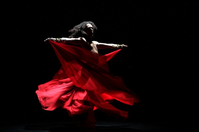 Lebanese artist Alexandre Paulikevitch dances during his 'Tajwal' (wanderings) performance at a theatre in Beirut, late on December 3, 2011 Lebanese male belly dancer
