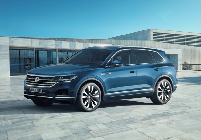 2019 Volkswagen Touareg gets front design inspired by Arteon sedan 2019 Volkswagen Touareg