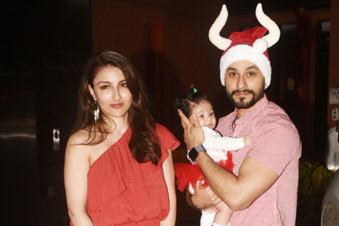 Soha Ali Khan, Kunal Kemmu and daughter Inaaya Naumi Kunal Soha
